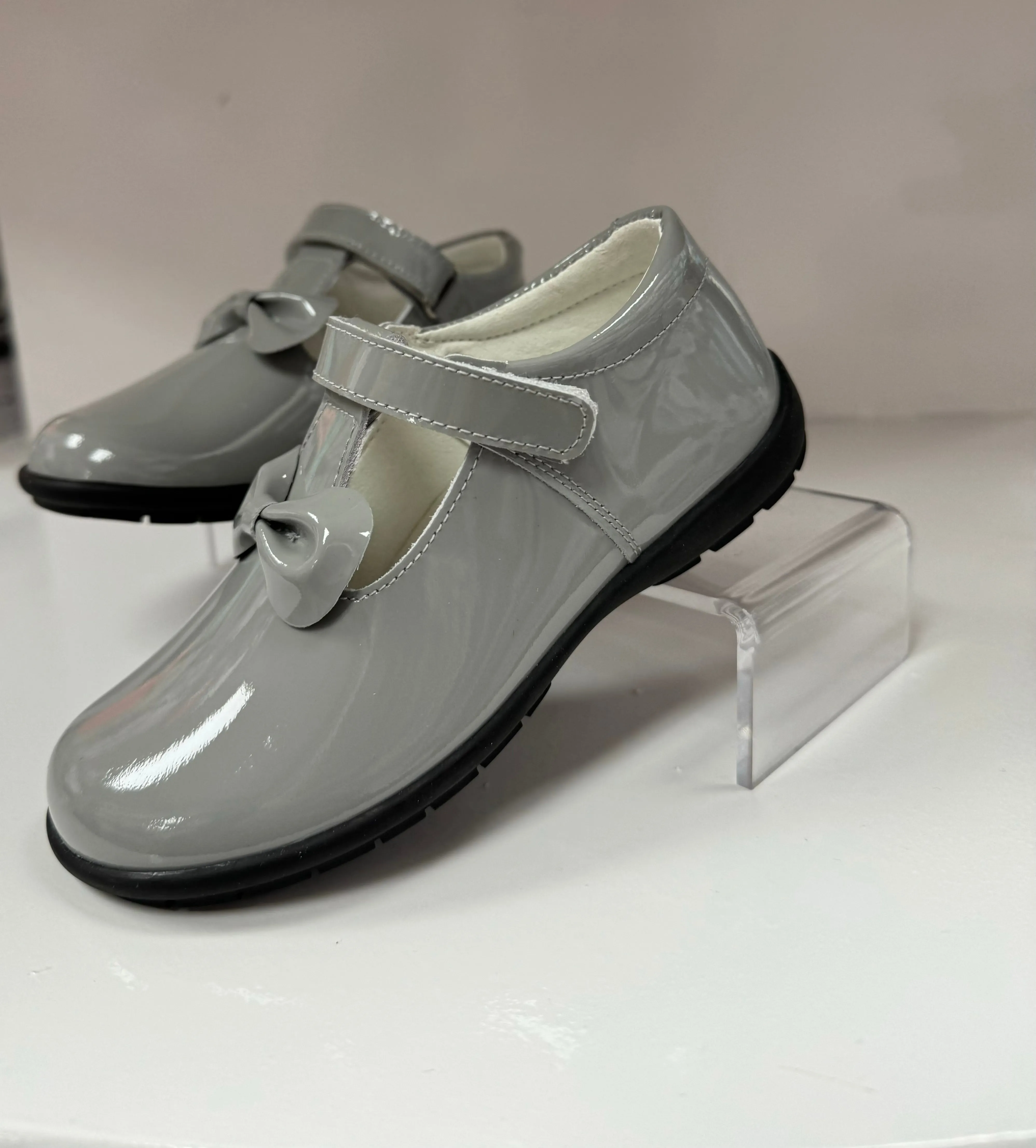 212593-10 Light Grey (ICE) Andanines Velcro Shoe