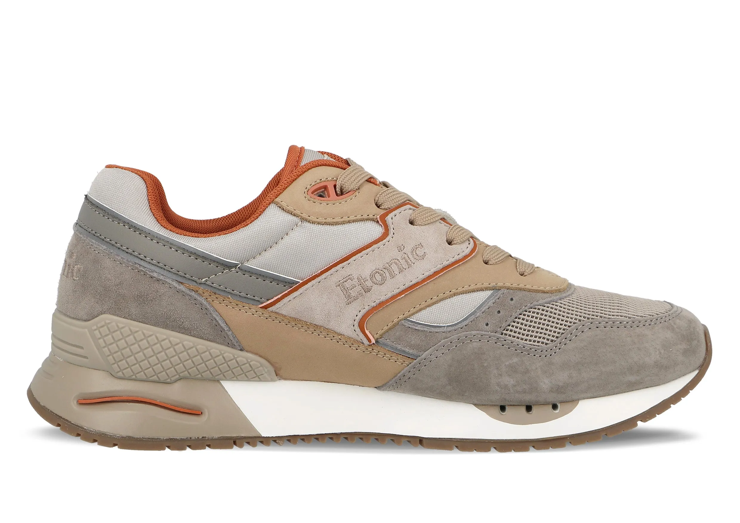 Etonic Stable Base sneakers in dark beige and light grey mesh fabric, dark beige suede with multi-layer caramel leather inserts and red details.