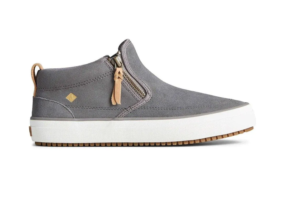 Women’s Crest Lug Suede Chukka FINALE SALE